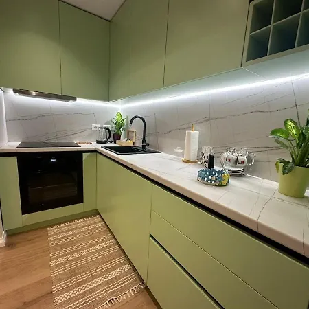 Cozy 2 Bedroom Getaway Apartman *
